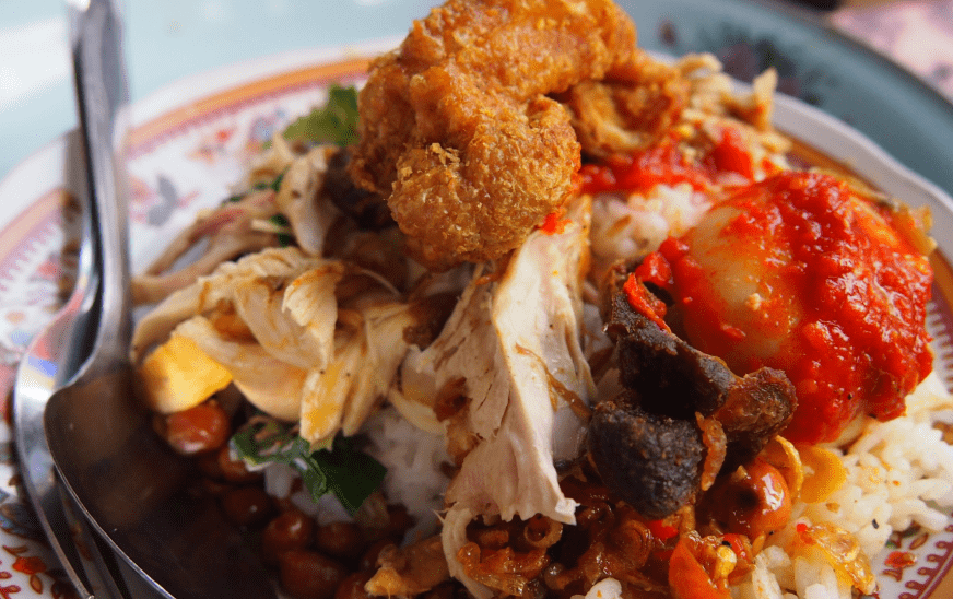 Nasi Ayam Khas Indonesia yang Wajib Anda Coba Bali