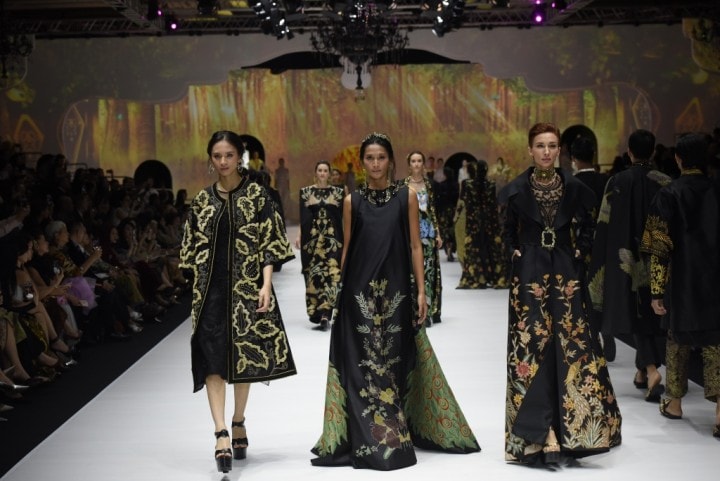 3 Desainer Lokal Kenalkan Budaya Bali Lewat Pagelaran Busana
