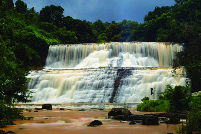 menilik-indahnya-objek-wisata-baru-geopark-ciletuh-palabuhanratu