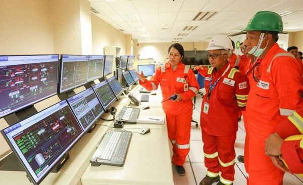 Program Pelatihan Tenaga Migas Profesional di Teluk Bintuni Jadi Solusi Pengurangan Pengangguran? 1 Program Pelatihan Tenaga Migas Profesional di Teluk Bintuni Jadi