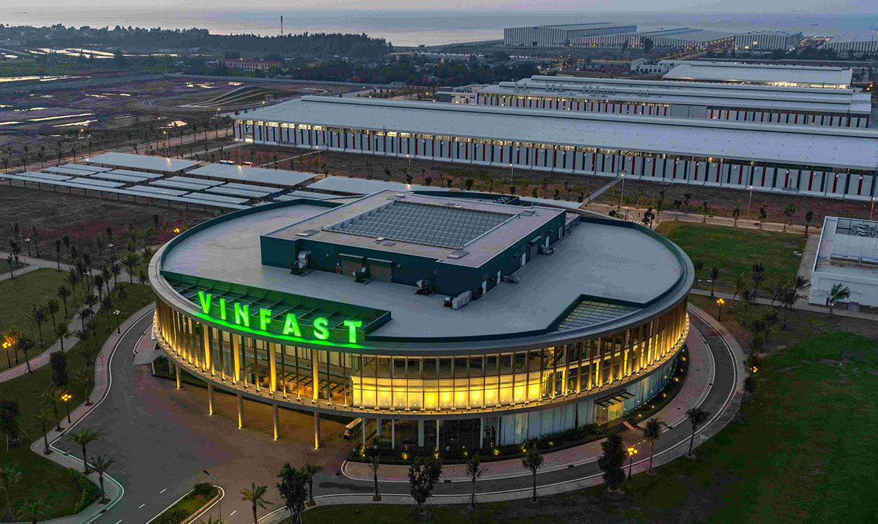 Investasi VinFast Pengembangan Ekosistem Mobil Listrik di Indonesia